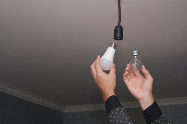 Light Bulbs Replacement in Clearfield