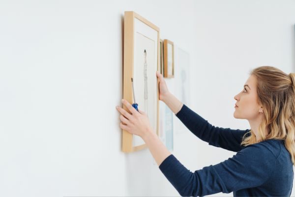 Picture Hanging Service in Clearfield